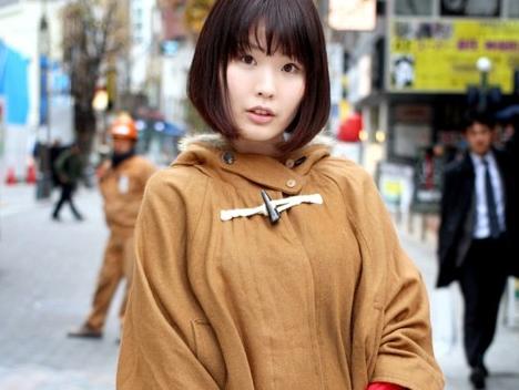 初撮り・女子大生ハメ撮り！色白ボディの女子大生が初めての撮影、緊張のせいか生理が始まっちゃいました！