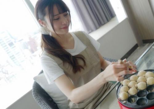 【ナースパイパン】満たされない敏感ボディを震わせて大量ザーメン浴びちゃう人妻