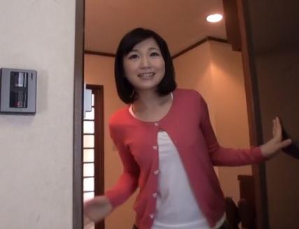 《自宅不倫騎乗位》エロ乳妻が極上なエロテクプレイで挑発し五感を刺激しながら破廉恥セックス開始する