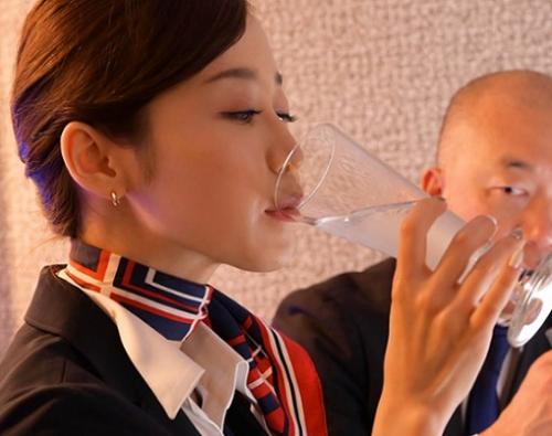 ［フェラ×NTR］抑えきれない吐息を漏らしながら、膣奥の快感にうっとりと酔いしれる主婦