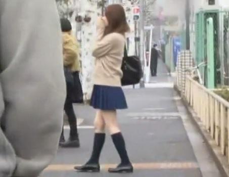 《おしっこ痴漢》抱かれる行為さえも拒否反応してしまうのにただ恥部だけがダダ漏れになってしまう
