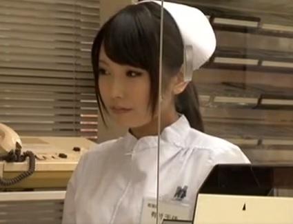 《エロ動画あすかみみ》綺麗な看護婦が夢のような時間を囁きながら手抜き無しで体験させる