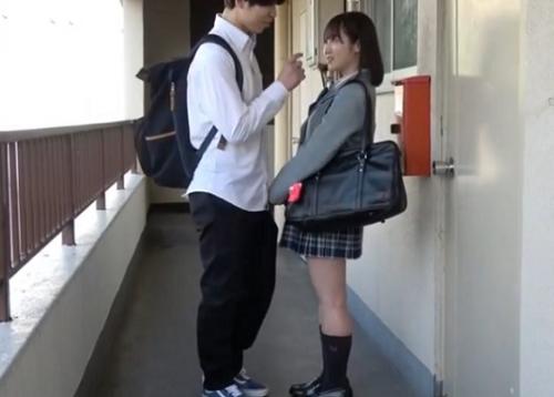 【巨乳レイプ】連れ込まれ脅され脱がされてエロ乳丸出しで弄ばれる女子高生