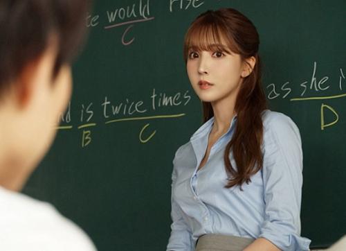 【女教師ドラマ】艶肌たまらない裸体を教え子に押し付け鬼突きされて喜び果てる美乳お姉さん