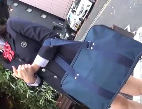 ［パイズリ×中出し］異常性欲の持ち主なのかエロい声を漏れ出し膣の奥の快感にトロンと浸るお嬢ちゃん