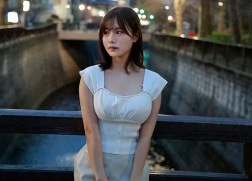 【エロ動画巨乳】最高峰のおっぱい揺さぶりながら子宮ごと貫かれて限界を迎える美乳お姉さん