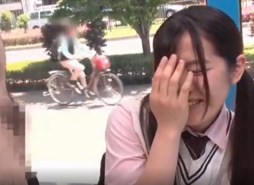 ［フェラ×ぶっかけ］一瞬見惚れる表情をして、おねだりするようなエッチに夢中になっていく可愛い子