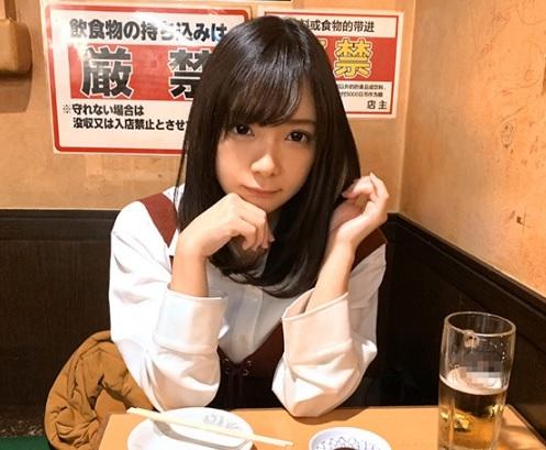 《一条みお顔射》OLお姉さんがシミべっとりしたナニが股間にめり込んでは絶倫ホールドで一線を超えてゆく