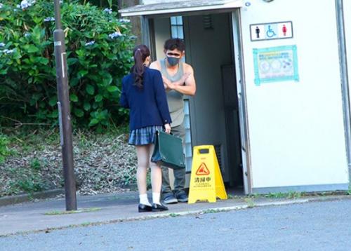 【イラマチオ角オナニー】怖さと快感に覆われて助けを求めれないまま味わい尽くされる女子校生