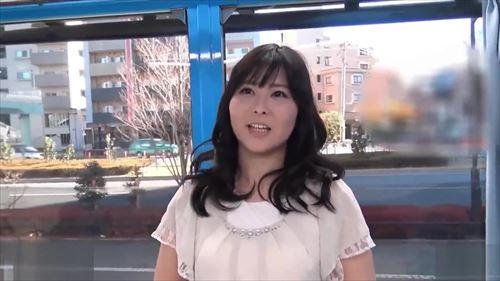 熟した妻のブルマ姿、その下は