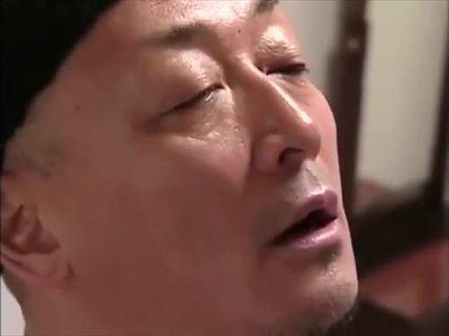 主人は私の欲情を満たしてくれない。だから、貴方の身体に抱かれるのが大好き。