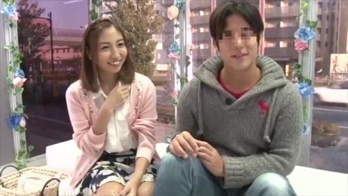ヤバめ的欲求を満たすために、彼らは互いに深くつながり、快楽の共有を追求する。