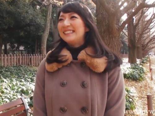 『夫が浮気してるから…』不倫してる旦那の仕返しにAV応募した三十路の美人奥様…温泉宿で他人棒激しく突かれて何度も絶頂！