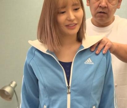 ［巨乳×マッサージ］溢れる色気を解放して濃密な快楽に酔い痴れ恍惚の境地に達する女性