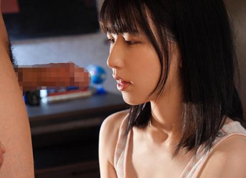［女子校生×リップ責め］生理前のムラムラか！やる気満々のビッチな行為で男を骨抜きにする女子高生