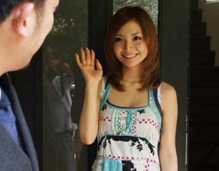 ［人妻］触れられることさえ拒否したいのに恥部は勝手に駄々洩れになってします美熟女
