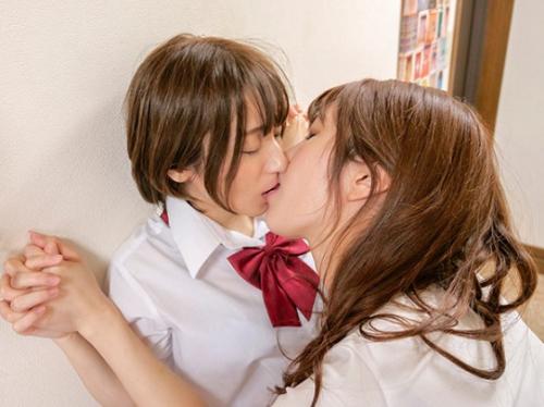 ［女子校生×ベロチュー］絶品のエロティックさで男を包み込み粘着質な責め立てを繰り返す女子高生