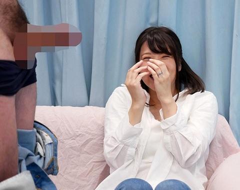 ［人妻ナンパ×NTR］ 相手を悦ばせるためのテクニシャンぶりで飽きさせることなく大量射精へと導く美熟女