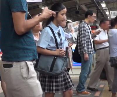 ［女子校生×痴漢］ハード強姦で心身共に朽ちる！半端ない飢えた男に餌食にされた美少女