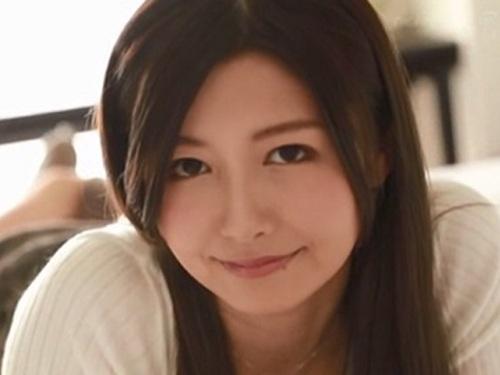 【三浦歩美(愛弓りょう)】こんなに綺麗な人妻が？！と感動するレベルでスタイル抜群な三浦歩美36歳のAVデビュー作