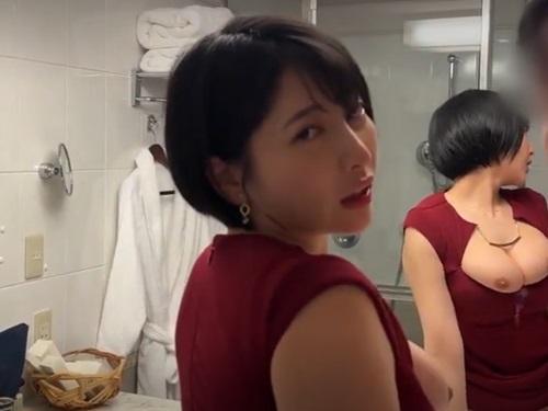 【夏目響】少し天然な美女の夏目響がセックスの相性抜群な男とヤリまくって何度もチ〇ポを求め自ら腰を振りまくってイキまくる