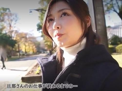 【三浦歩美(愛弓りょう)】旦那とのセックスも我慢して禁欲状態で臨んだ撮影は『やめて～』と喘ぎ大量に潮を噴いてイってしまう