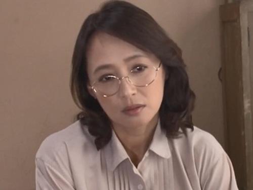 【安野由美】保険の営業員として働く元妻に久しぶりに会ってしまい以前より熟した色気が凄くて我慢できずに襲い掛かってしまう
