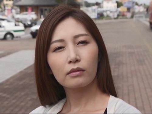 【佐々木あき】『お母さんの中で出して~』と息子を愛しすぎた母が近親相姦セックスをして中出しを懇願する