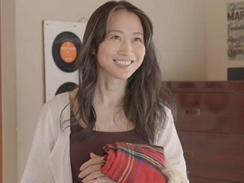【水戸かな】『絶対に秘密にできる？』と友達のお母さんがフェラチオしてくれてから友達のお母さんとセフレ関係になってしまう