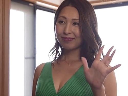【佐田茉莉子】会話も殆どしなかった義理の息子に突然強引に迫られ生チ〇ポで中出しされ旦那のチ〇ポより感じてしまう