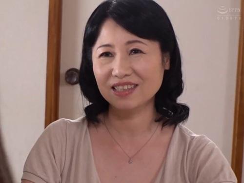 【和田百美花】『母さん毎日１人でしてるでしょ』年を追うごとに性欲が盛んになる母を息子がチ〇ポで慰める
