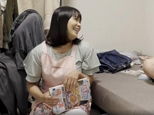 【おばさんレンタル】独身男性のお世話をする家政婦さんでムッチリ体型熟女の気さくな人妻しずこさん41歳