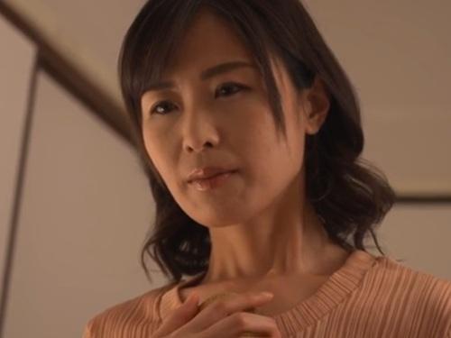 【小野寺真優】娘のイジメを相談した担任教師にレ〇プされてしまう母親が担任教師の肉棒に何度もレ〇プされてしまう