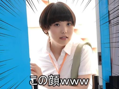 【SOD女子社員】グッズ事業部の柴崎はるが素人男性をマジックミラー号に連れ込みオナホと自分のマンコの違いを体験させる
