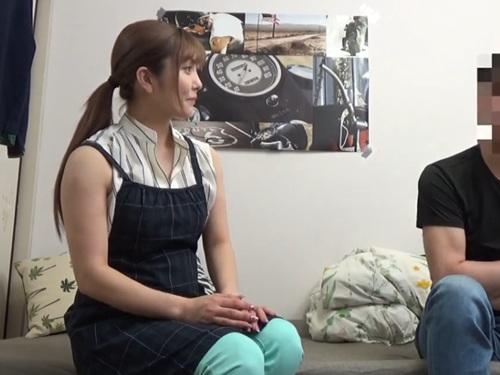 【おばさんレンタル】独身男性のお世話をしてくれる家政婦さんで来た人妻みかこさん37歳をマッサージで気持良くしちゃう