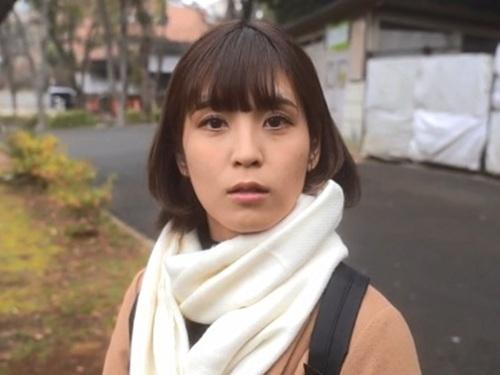 【玉城夏帆】人妻で現在も母乳で子育て中のママが初めて会ったオジサンにオッパイ揉み揉みに母乳をチューチューされちゃう