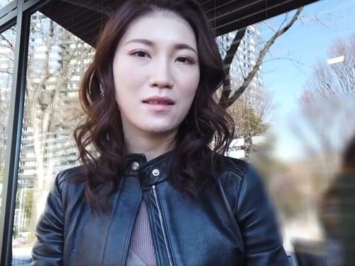 【桧山ゆりか】会社役員の夫が帰ってくるまで欲求不満のセレブ妻が快楽を求めAVの世界に足を踏み入れて他人棒でイキまくる