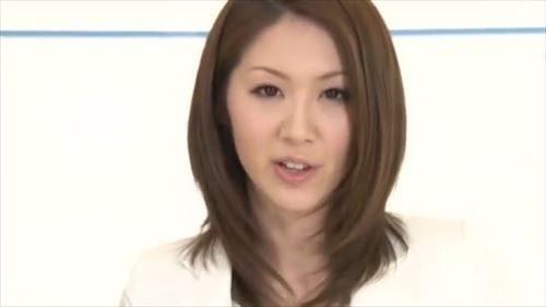 もしエロエロ的な行為が簡単だったら、朝の生放送中に切り替えた瞬間にセックスを始めて、そのまま続けられただろう