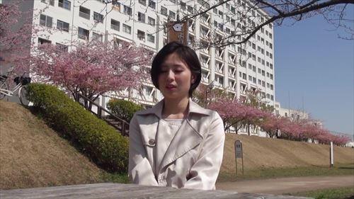 愛の炎が消え、孤独と不安が私を包み込み、心の安定を求める