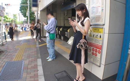 慣れてきたら攻守交替、男の乳首を舐めて自ら腰を振りまくる！！ ネットでAV応募→AV体験撮影