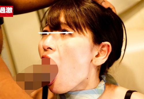 次第に気持ちよくなっていく彼女のディルドはどんどん激しくなってきている。 セックスの相性も抜群で感じまくり。