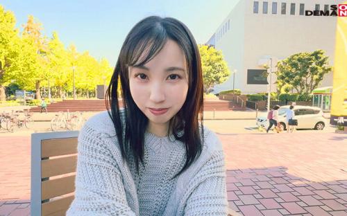 お尻も顔も紅潮して限界イキする女にマウントピストンが止まらない！ ゴムなしの生SEX、あったか気持ちイイ。