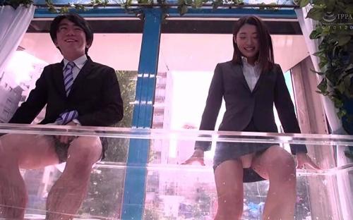 【素人×マット】スーツ姿の似合う美人OLに同僚とスーパー銭湯で疲れた体を癒しませんか？ 「恥ずかしい…///」
