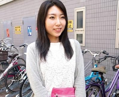 ［フェラ×人妻］ 想像だけで完璧に火照った全身を自在に捩らせ大量のエキスが吹き出す美乳妻