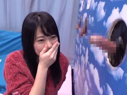 ［女子大生×カップル］ ずっと見つめていたいと思わせる官能的な魅力を放ち今だけセックスに没頭するカワイイ生徒