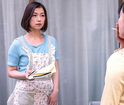 ［熟女×手コキ］ちん〇を愛でるかのように癒やしていく快楽プレイを提供しちゃう人の嫁