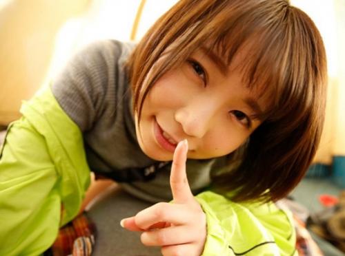 ［NTR×彼女の友達］ 相手のツボをその澄んだ瞳で見極め、握った後におねだり挿入を求めちゃうお嬢ちゃん