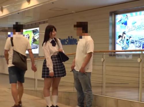 【女子校生】東京暮らしの現役女子校生が円交セックスで生出しされる