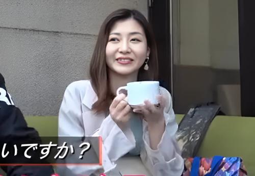 東京に別宅がある大阪にお住まいのガチセレブ妻！『もう１年…シてないですね…』レスの奥さまとヤリ放題の不倫セックス♡