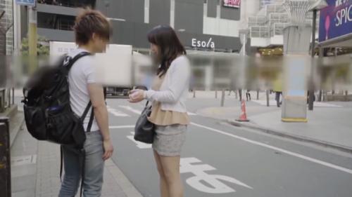 おもむろに手渡されたリモコンの本体は逆ナンおばさんのま●この中にある！怪しい誘惑だが若いが故の性欲が勝った！ファッキンww